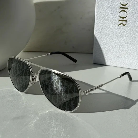 New Dior DIORESSENTIAL A2U F0A8 Silver Monogram Lens Aviator Sunglasses - Picture 8 of 9